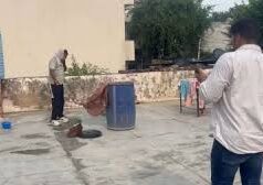 राजस्थान में सनसनीखेज हत्याकांड : नीले ड्रम में मिला युवक का शव, पत्नी और बच्चे लापता…………..