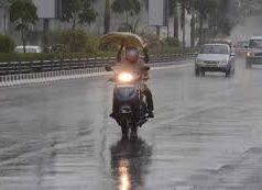 छत्तीसगढ़ में मौसम का बदला मिजाज, झमाझम बारिश से तापमान में गिरावट…………