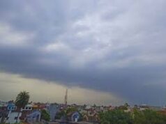 छत्तीसगढ़ में मौसम का बदला मिजाज : 30 जिलों में यलो अलर्ट, बिजली गिरने और आंधी-तूफान की चेतावनी…………